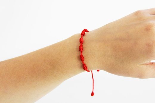 Cómo protegerse contra el mal de ojo con la pulsera de los 7 nudos 🪬