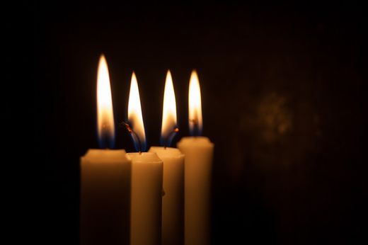 🙏 Velas en Semana Santa: ¿qué podemos usar y cuándo?
