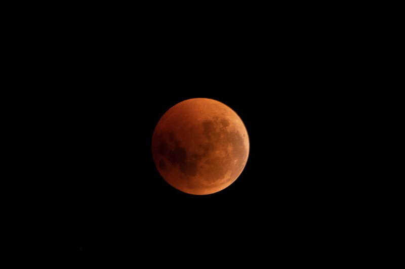 Eclipse lunaire 🌕 Recevoir des signaux et fermer des cycles