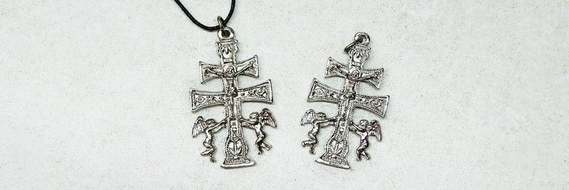 ¿Cuál es el significado de la Cruz de Caravaca?
