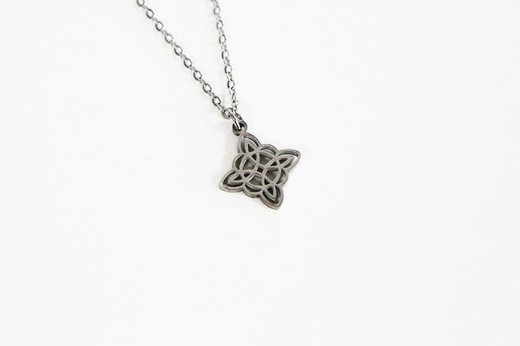 Collier noeud de sorcière en argent