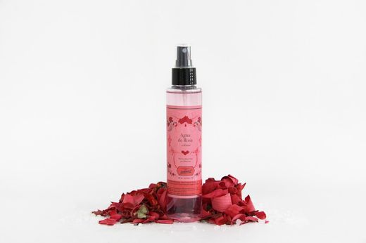 Agua de rosas