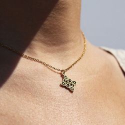 Collar Nus de Bruixa Daurat