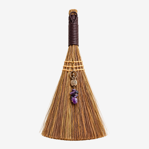 Escoba de Bruja con Diosa y Amatista