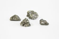 Mineral Rodat Pirita