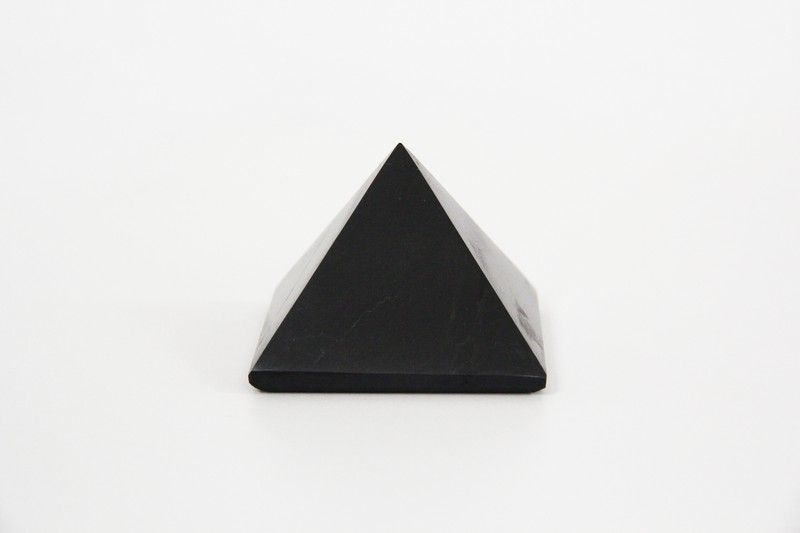 Pirámide Mineral Shungite